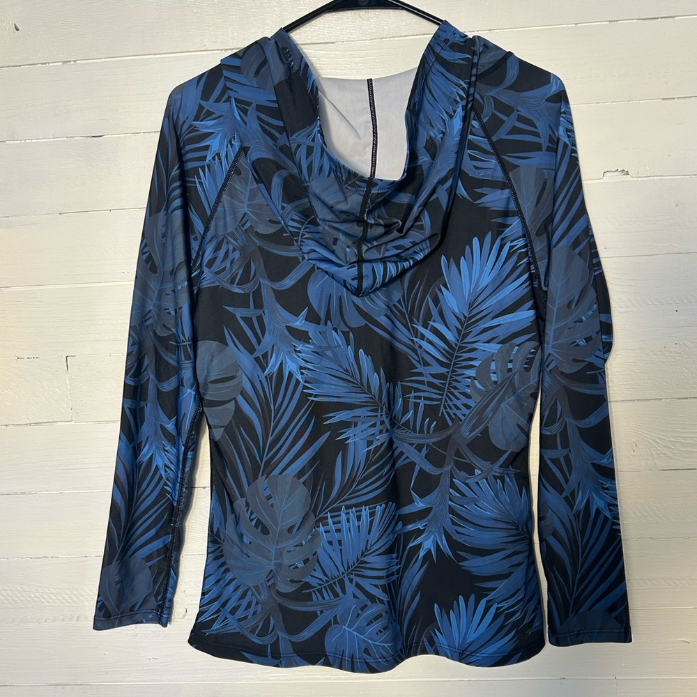 Swim hoodie, women’s size Large. Blue and black Hawaiian print. Never worn. - Picture 2 of 6